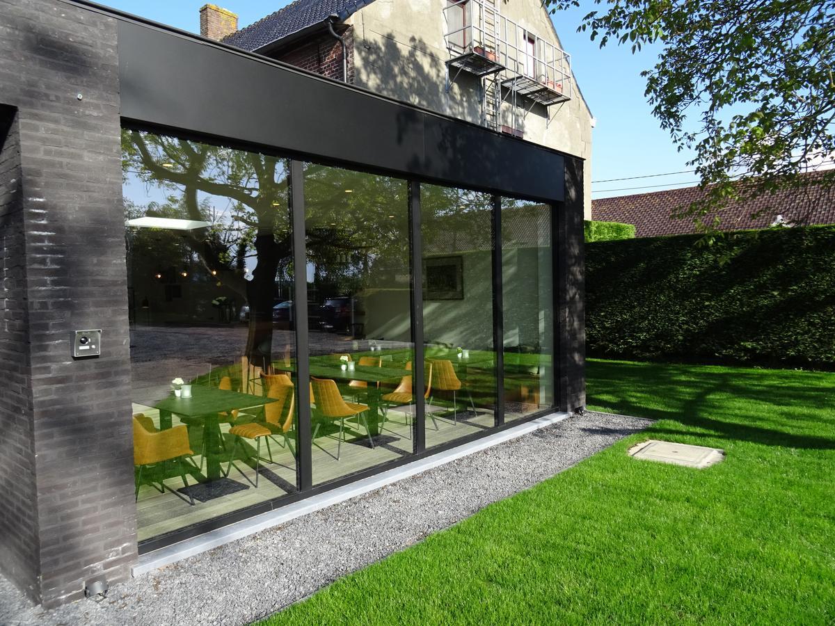 D'Hommelbelle Hotel Poperinge Bagian luar foto